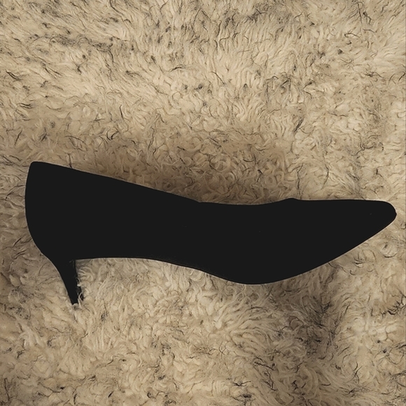 Black Kitten Heels - Picture 5 of 5